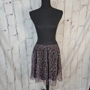 WOMENS | Elle Mini Floral Skirt with Banded Waist and Lace Overlay | Size Medium